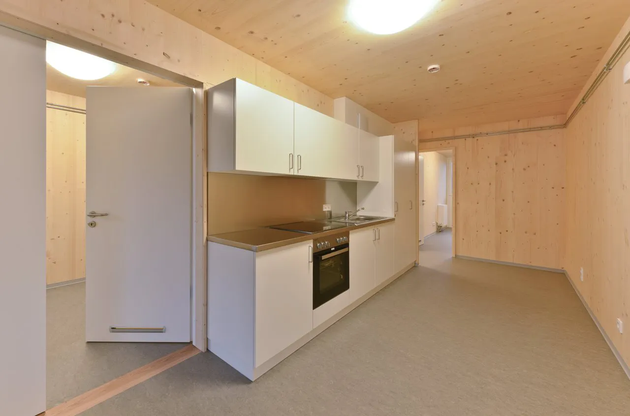 csm_MMHolz_crosslam_Wohnheim_Flüchtlinge__c_olaf_mahlstedt_photograpie__11__392e5b76cd
