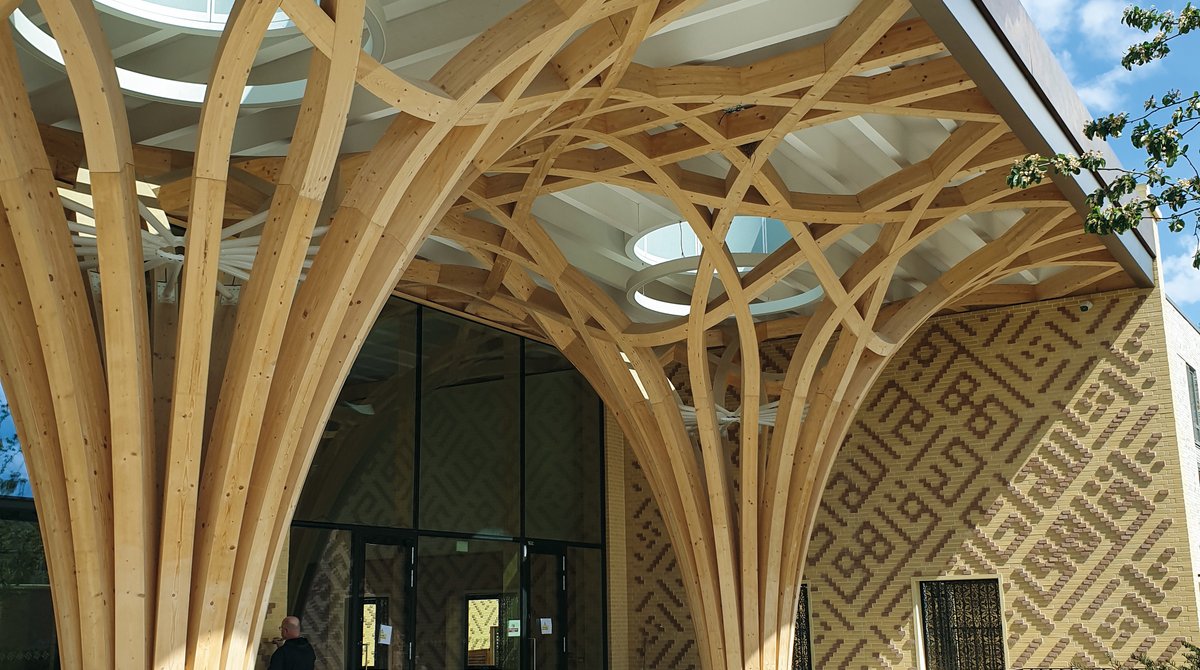 csm_MM_Holz_masterline-crosslam_Central_Moschee__c_Blumer-Lehmann_AG__8__5bc5ba96bd